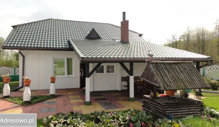 dom wolnostojący, 4 pokoje Czarna Wieś