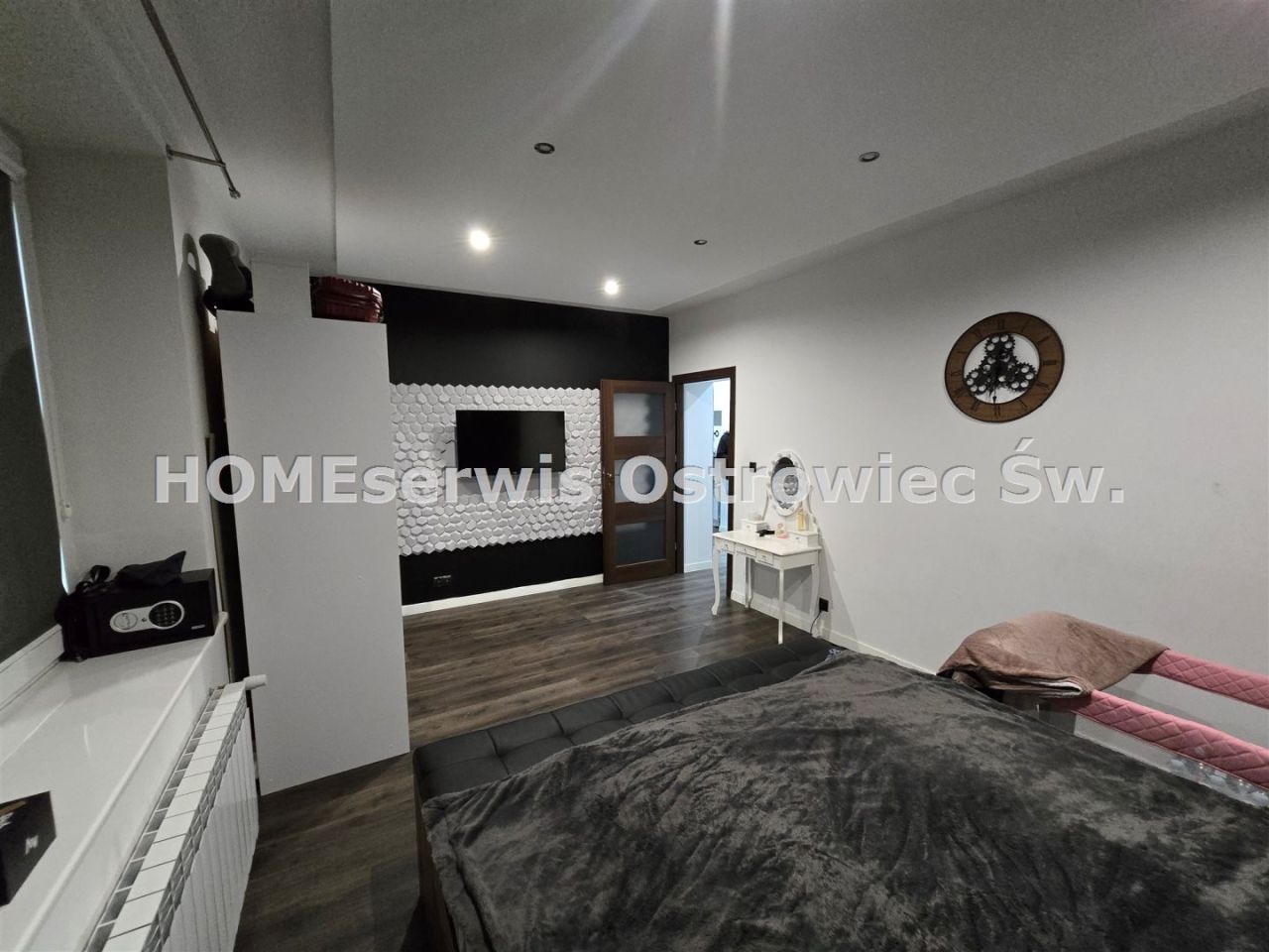 kamienica Ostrowiec Świętokrzyski Centrum, ul. Sławomira Czerwińskiego. Zdjęcie 11