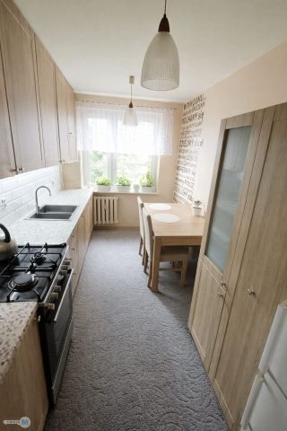 Mieszkanie 3-pokojowe Kielce, os. Na Stoku. Zdjęcie 3