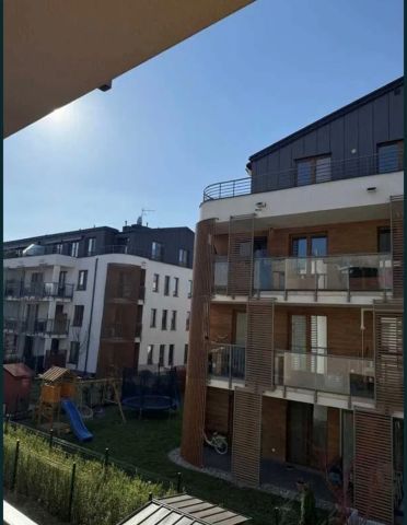 Mieszkanie 3-pokojowe Zamienie. Zdjęcie 8