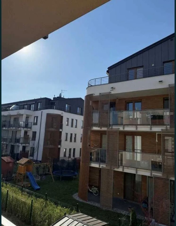 Mieszkanie 3-pokojowe Zamienie. Zdjęcie 8