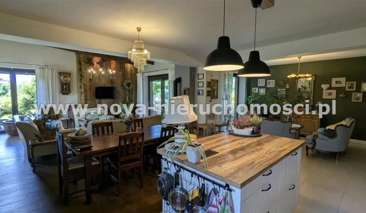 dom wolnostojący, 7 pokoi Zwonowice, ul. Stodolska