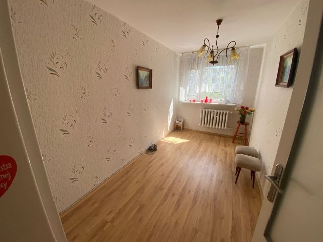 Mieszkanie 3-pokojowe Gniezno, ul. Budowlanych. Zdjęcie 1