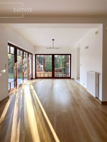 bliźniak, 7 pokoi Konstancin-Jeziorna, ul. Bartosza Głowackiego. Zdjęcie 11