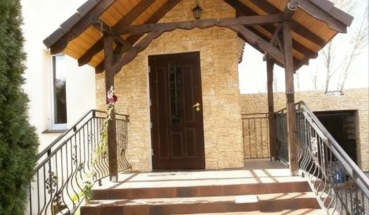 dom wolnostojący, 11 pokoi Będzinko