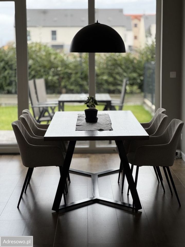 dom szeregowy, 4 pokoje Radomierzyce. Zdjęcie 2