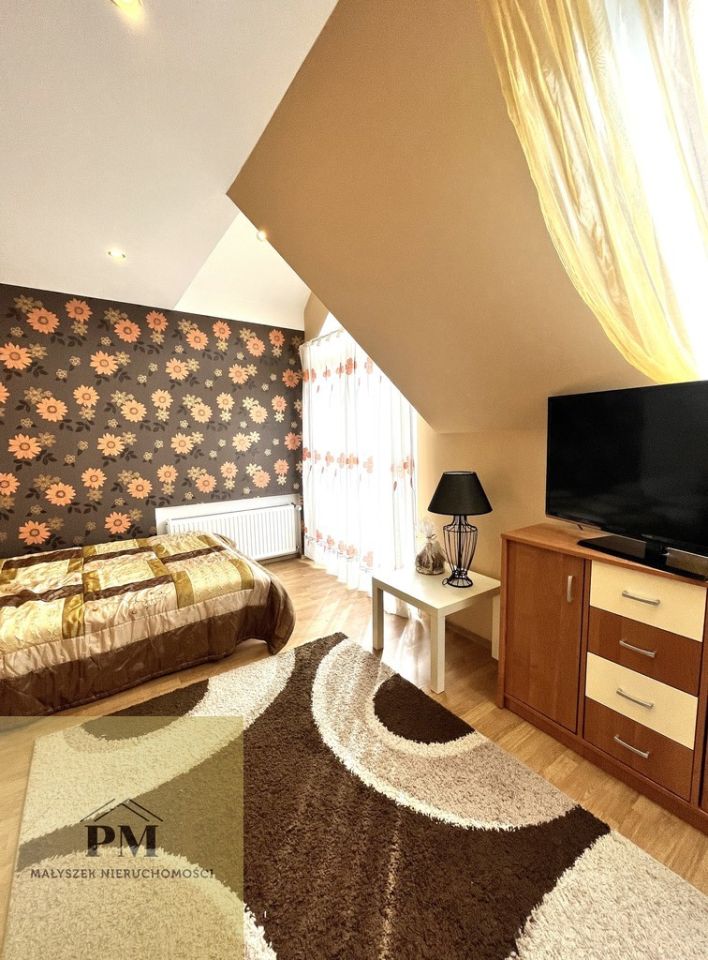 dom wolnostojący, 7 pokoi Trawica. Zdjęcie 33