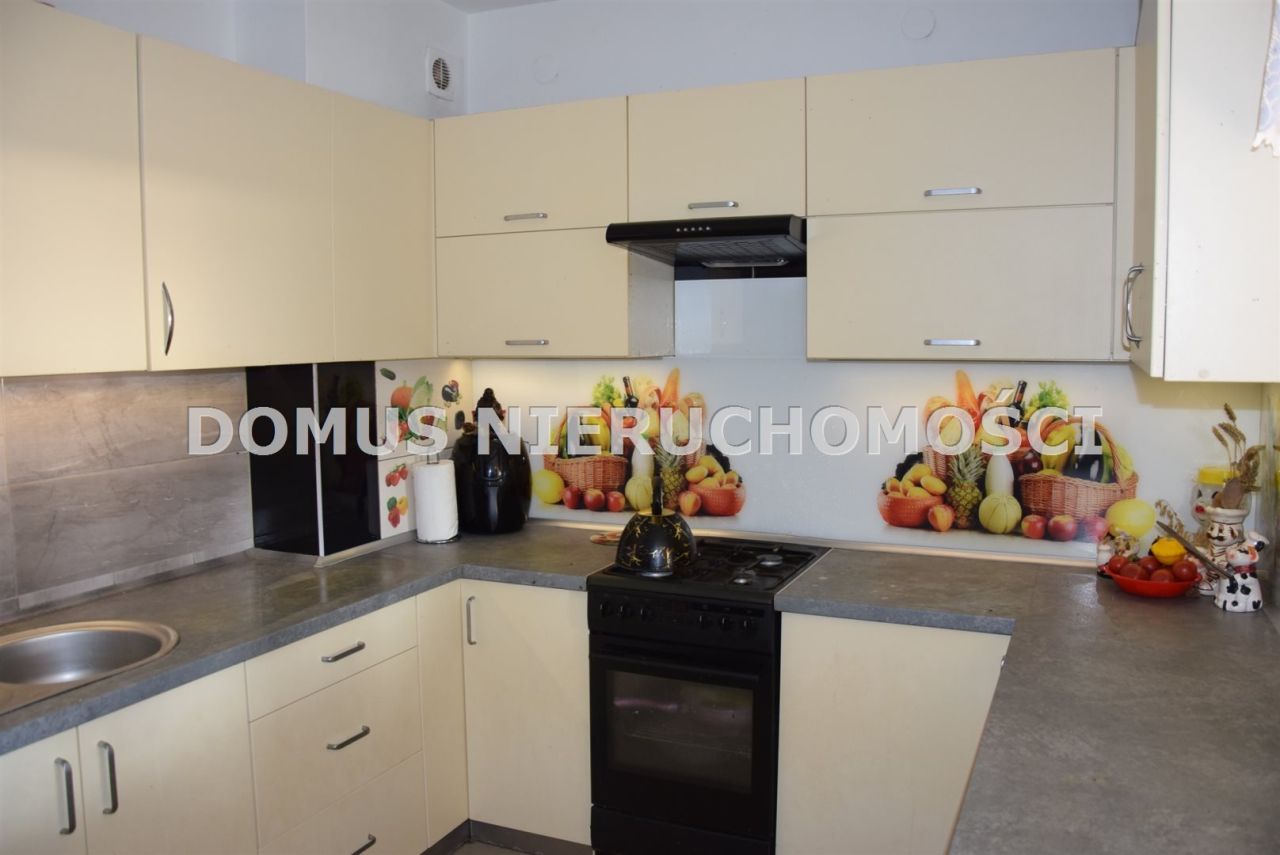 dom wolnostojący, 6 pokoi Rogów. Zdjęcie 8