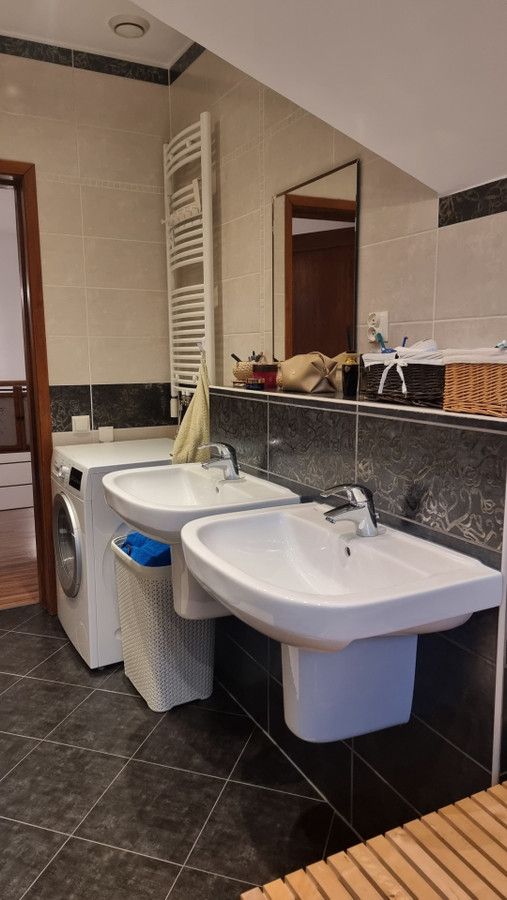 dom wolnostojący, 6 pokoi Pisary. Zdjęcie 5