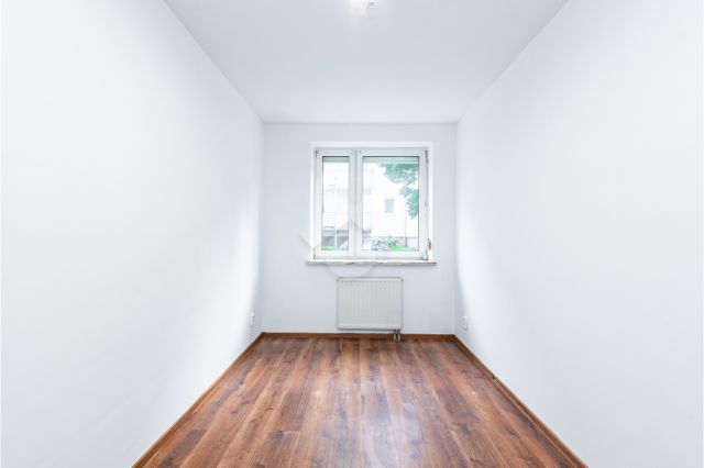 Mieszkanie 3-pokojowe Kraków Kurdwanów, ul. Łowienicka. Zdjęcie 4