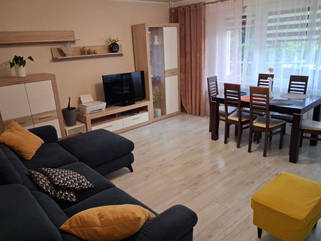 Mieszkanie 3-pokojowe Zgierz, ul. Leopolda Staffa. Zdjęcie 1