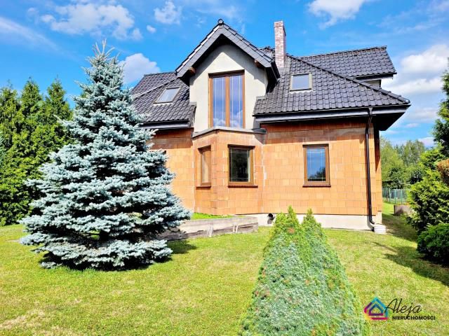 dom wolnostojący, 5 pokoi Łysiec. Zdjęcie 2