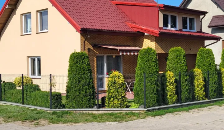 dom wolnostojący, 5 pokoi Robakowo, ul. Leśna