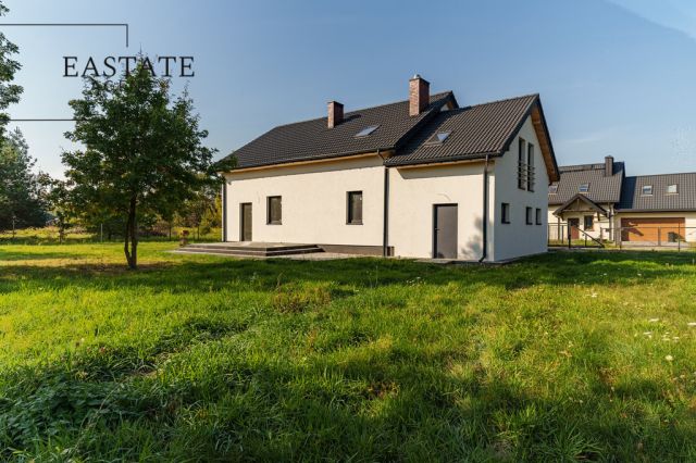 dom wolnostojący, 6 pokoi Desno. Zdjęcie 18
