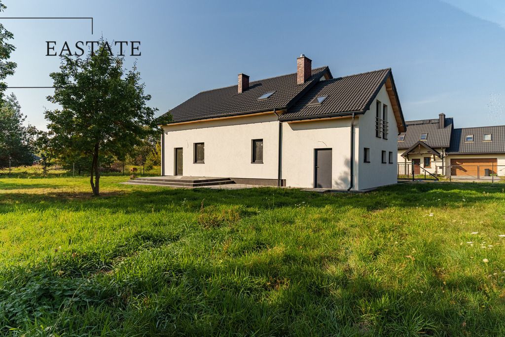 dom wolnostojący, 6 pokoi Desno. Zdjęcie 18