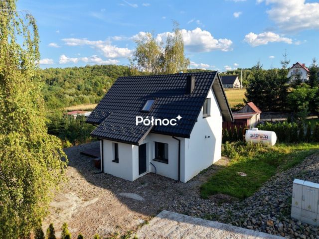 dom wolnostojący, 3 pokoje Klęczana. Zdjęcie 1