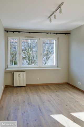 Mieszkanie 4-pokojowe Poznań Winogrady, os. Kosmonautów. Zdjęcie 1