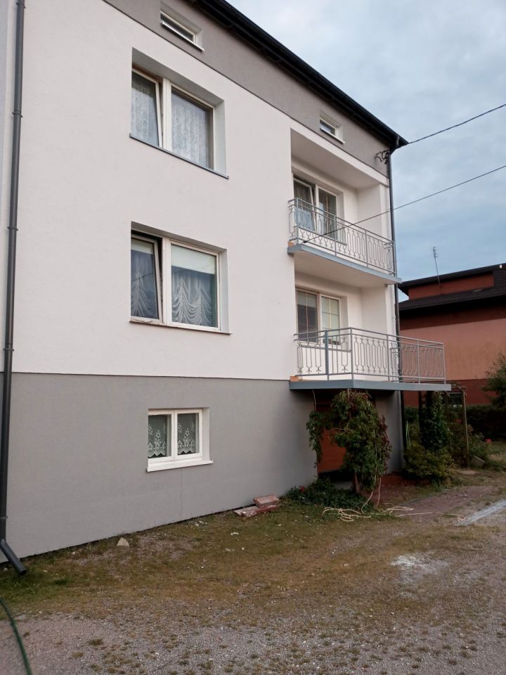 dom wolnostojący, 6 pokoi Moszczenica, ul. Cmentarna