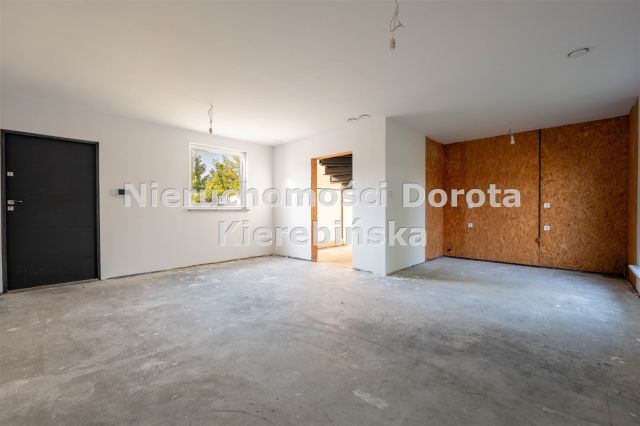 dom wolnostojący, 3 pokoje Tomaszów Mazowiecki. Zdjęcie 2