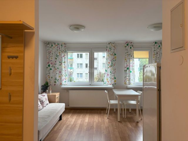 Mieszkanie 2-pokojowe Bielsko-Biała Aleksandrowice, ul. Mikołaja Reja. Zdjęcie 1