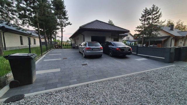 dom wolnostojący Żory Rowień, ul. Tęczowa. Zdjęcie 1