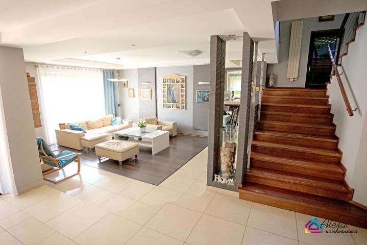 dom wolnostojący, 5 pokoi Częstochowa Północ, ul. Kochmańskiego. Zdjęcie 7