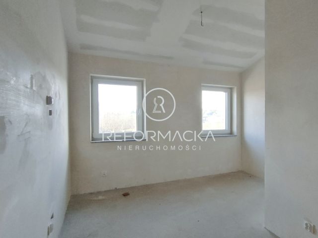 Mieszkanie 3-pokojowe Kielanówka. Zdjęcie 16