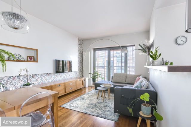 Mieszkanie 4-pokojowe Warszawa Wilanów, ul. Sarmacka. Zdjęcie 1