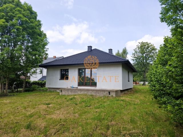 dom wolnostojący, 4 pokoje Cukrówka. Zdjęcie 3