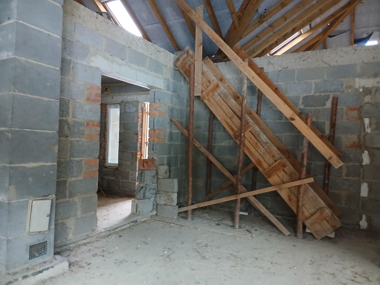 dom wolnostojący, 5 pokoi Dąbrówka-Strumiany, ul. Sosnowa. Zdjęcie 11