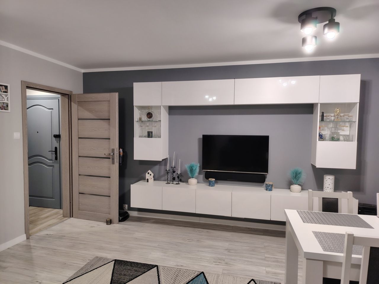 Mieszkanie 2-pokojowe Bartoszyce, ul. Chilmanowicza  3 tel.721 587 193. Zdjęcie 1