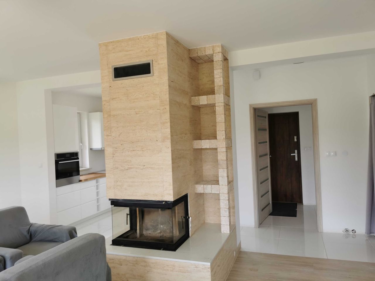 dom wolnostojący, 5 pokoi Pobyłkowo Małe. Zdjęcie 3