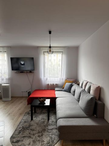 Mieszkanie 3-pokojowe Kraków, ul. Henryka i Karola Czeczów. Zdjęcie 1
