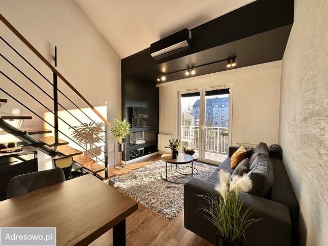 Mieszkanie 4-pokojowe Chorzów Stary Chorzów, ul. 17 Sierpnia. Zdjęcie 1