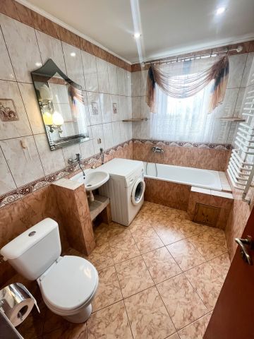 dom wolnostojący, 6 pokoi Ostrowiec Świętokrzyski, ul. Stefana Żeromskiego. Zdjęcie 13