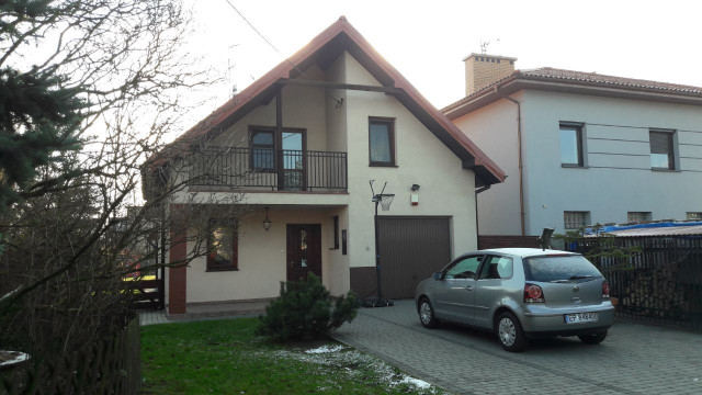 dom wolnostojący, 4 pokoje Piotrków Trybunalski Pawłówka, ul. Pawłowska. Zdjęcie 1