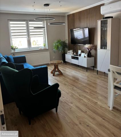 Mieszkanie 4-pokojowe Mrocza. Zdjęcie 1