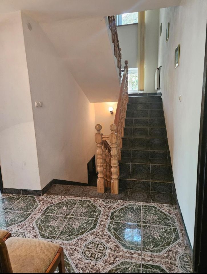 dom wolnostojący, 10 pokoi Brenna Leśnica, ul. Rudolfa Hellera. Zdjęcie 3