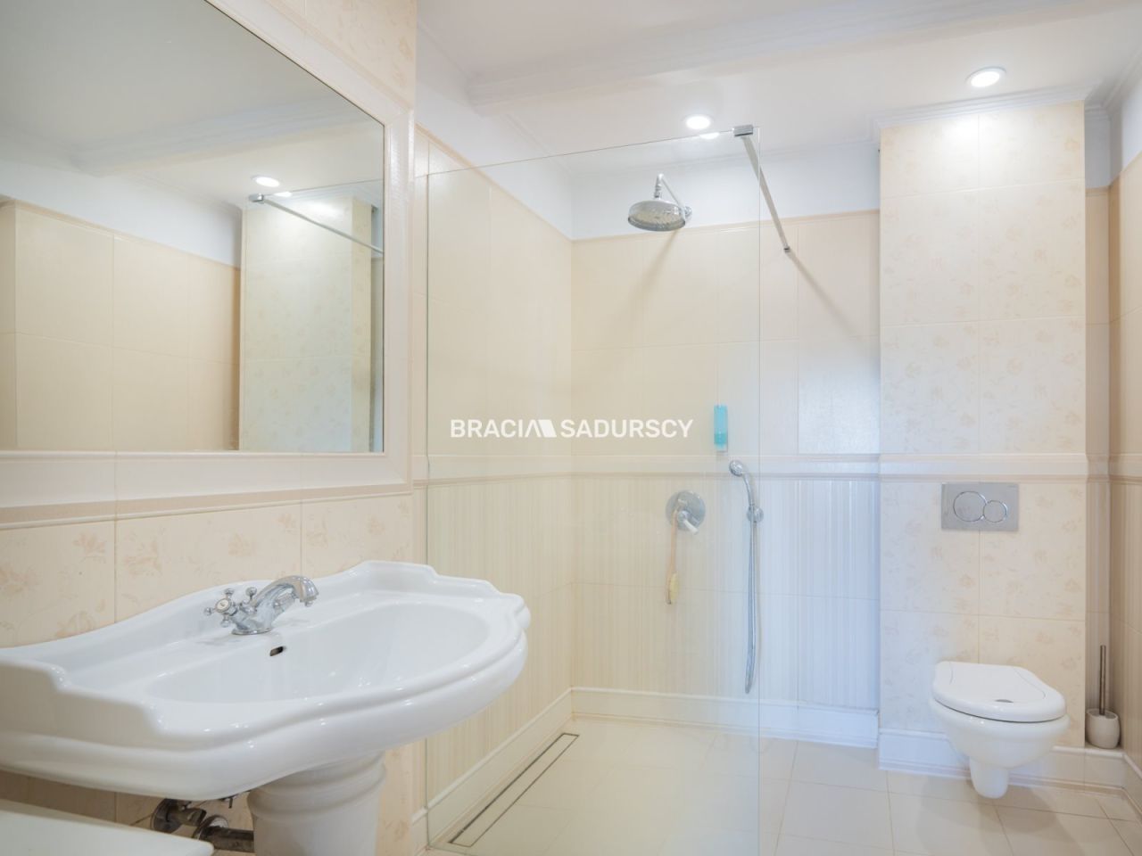 Mieszkanie 4-pokojowe Bochnia, ul. Kolejowa. Zdjęcie 26