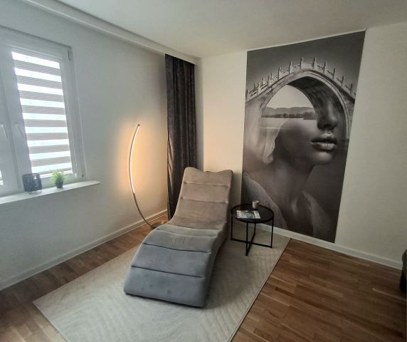 Mieszkanie 3-pokojowe Kielce, ul. marsz. Józefa Piłsudskiego. Zdjęcie 1