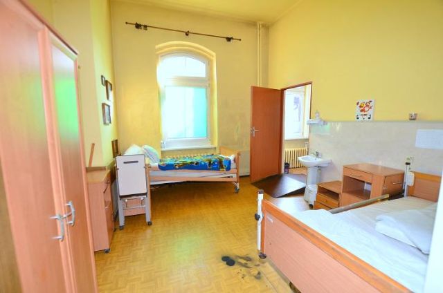 Lokal Chorzów Stary Chorzów, pl. Piastowski. Zdjęcie 14