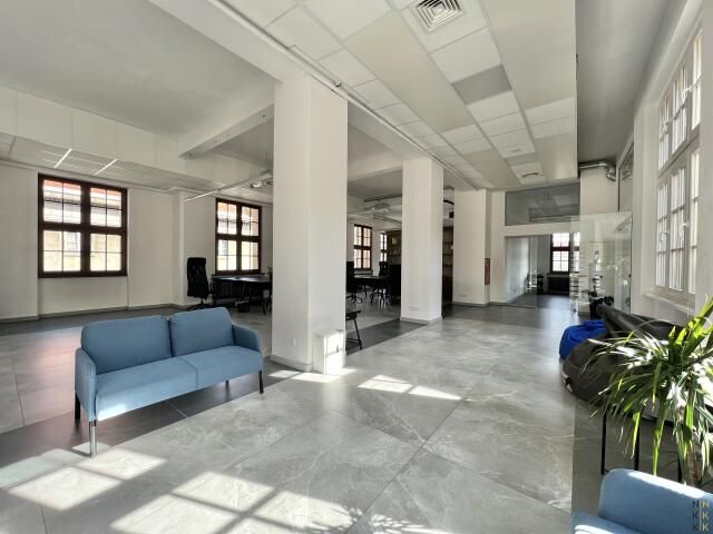 Lokal Wrocław Śródmieście, pl. Tadeusza Kościuszki. Zdjęcie 1