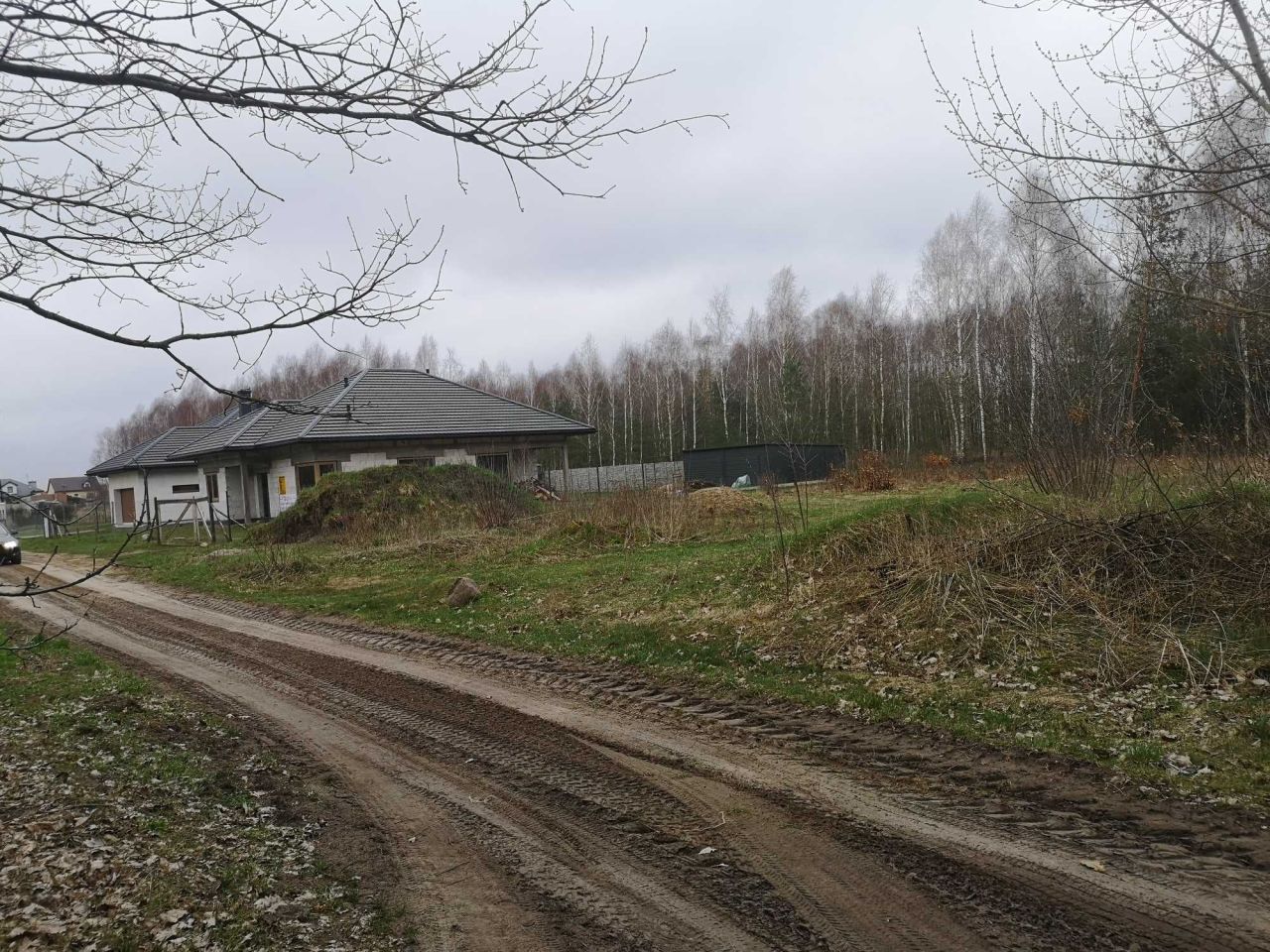 Działka budowlana Dąbrówka-Ług