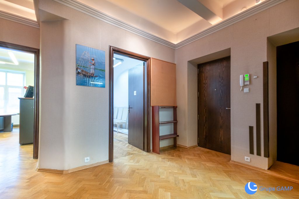 Biuro Kraków, ul. Długa. Zdjęcie 18