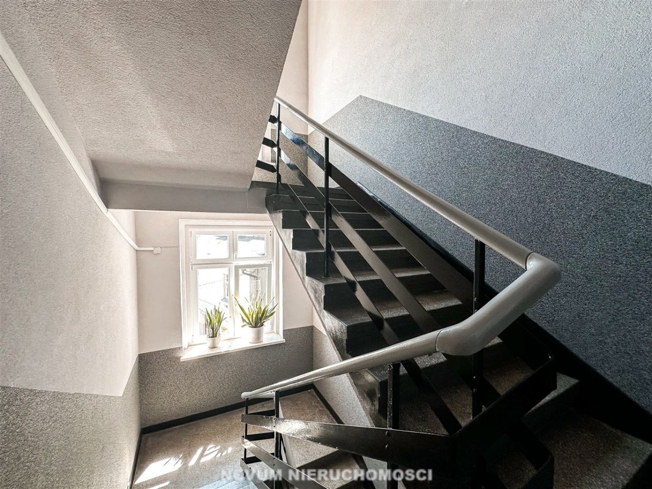Mieszkanie 3-pokojowe Tarnowskie Góry Centrum. Zdjęcie 10