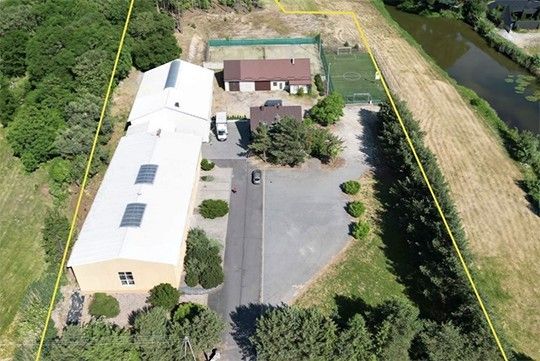 Hala/magazyn Kobyla Góra. Zdjęcie 4