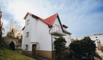 dom wolnostojący, 9 pokoi Gdynia Grabówek, ul. Sambora