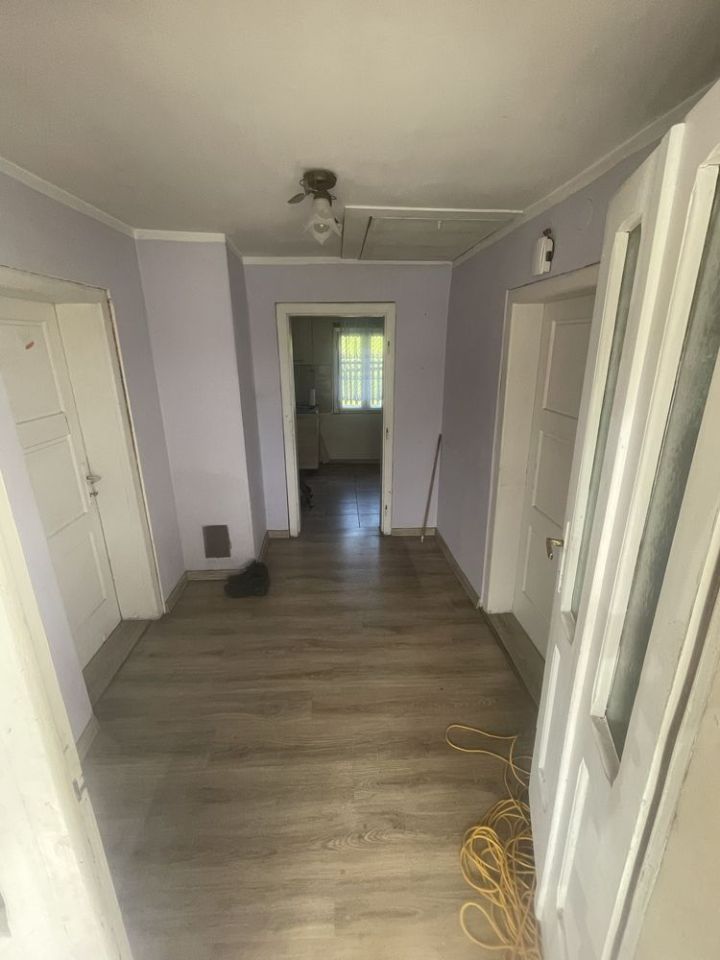 dom wolnostojący, 4 pokoje Hucisko. Zdjęcie 3