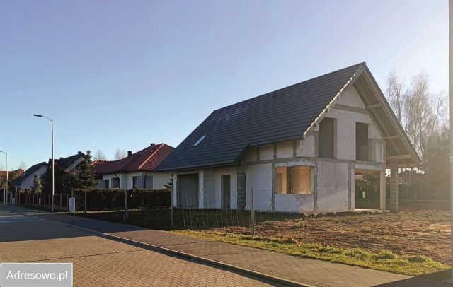 dom wolnostojący, 5 pokoi Sucha Górna. Zdjęcie 1