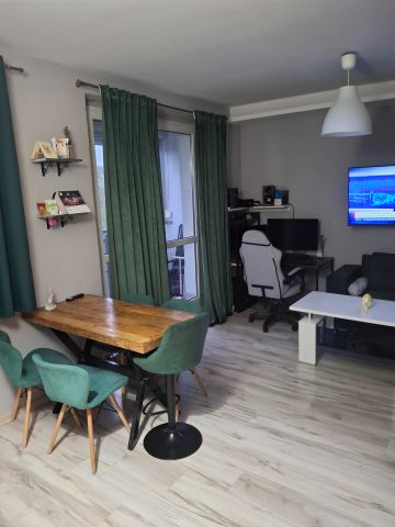 Mieszkanie 4-pokojowe Wodzisław Śląski, os. XXX-lecia PRL. Zdjęcie 1